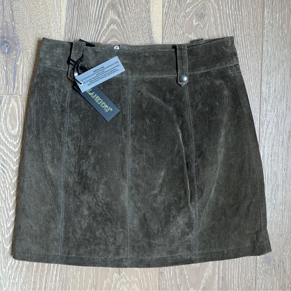 NEW Blank NYC suede skirt - Picture 5 of 5